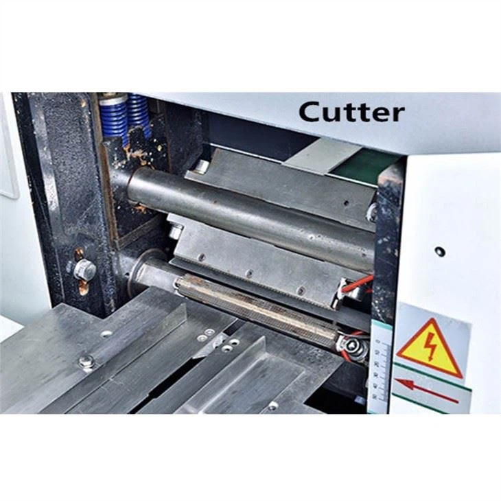 Multifunctional Commodity Servo Flow Wrap Machine